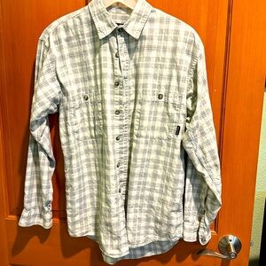Patagonia men’s button down shirt